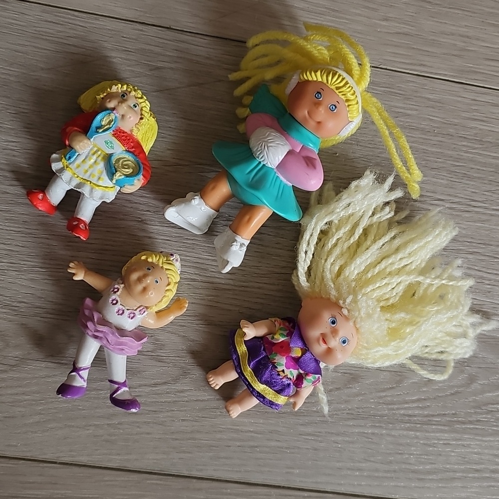 Vintage Cabbage Patch Small PVC / Other Figurines, Lot Of 4